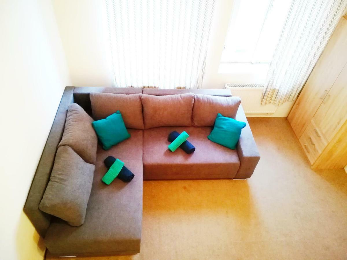 Apartments House Seifertova 3*